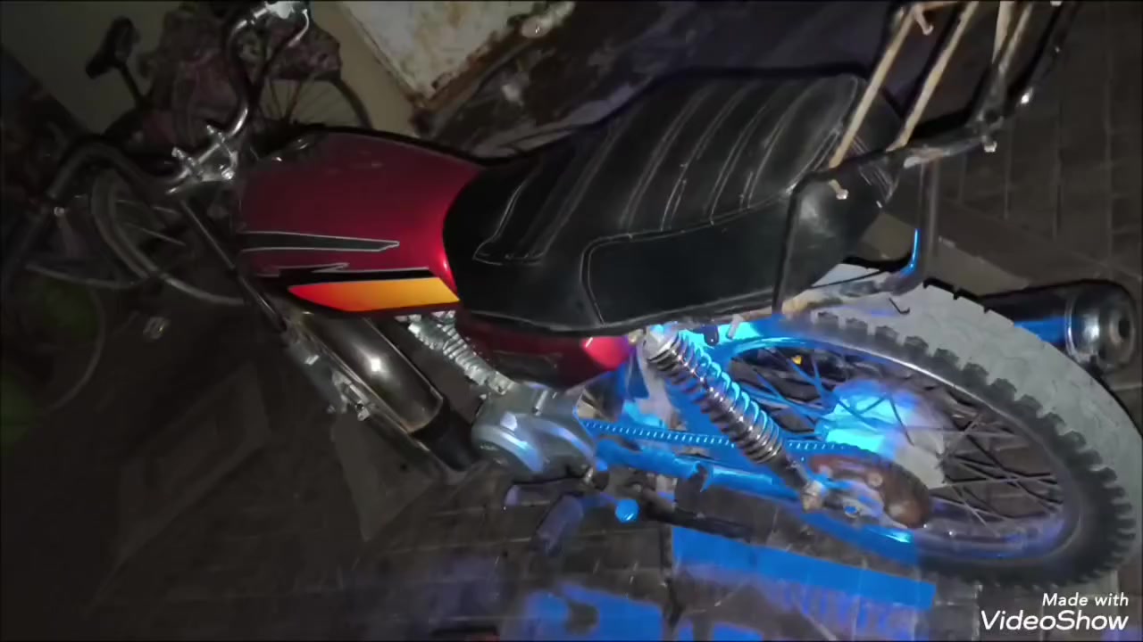 السلام عليكم شباب دراجه للبيع سي جي نامه تعمير مكينه ما مفتوحه دراجه جاهزه ضفيره مكاني البصره التنومه السعر 425 وبيها مجال حك الجيه فدوه الموشراي لا يراسل رقمي ***********
