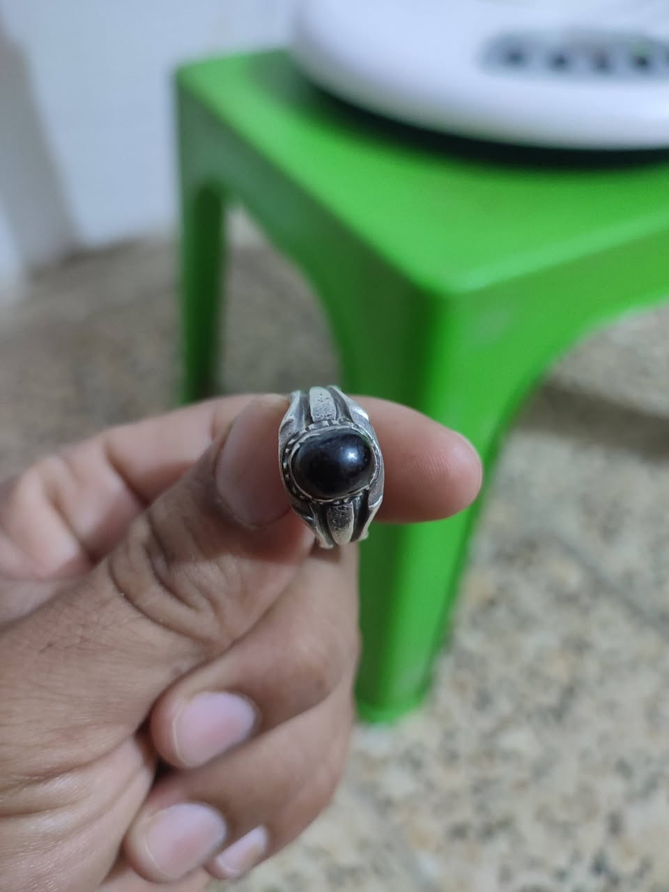 السلام عليكم عندي هذا محبس ماعرف شنو بس محبس الكط وعدي وياه هاي خرز ه من غير زنجيل مكاني واسط صويره توصيل ماعندي


**إذا كنت صاحب هذا الإعلان وتريد حذفه لأي سبب، رجاءا أرسل رسالة إلى الدعم الفني**