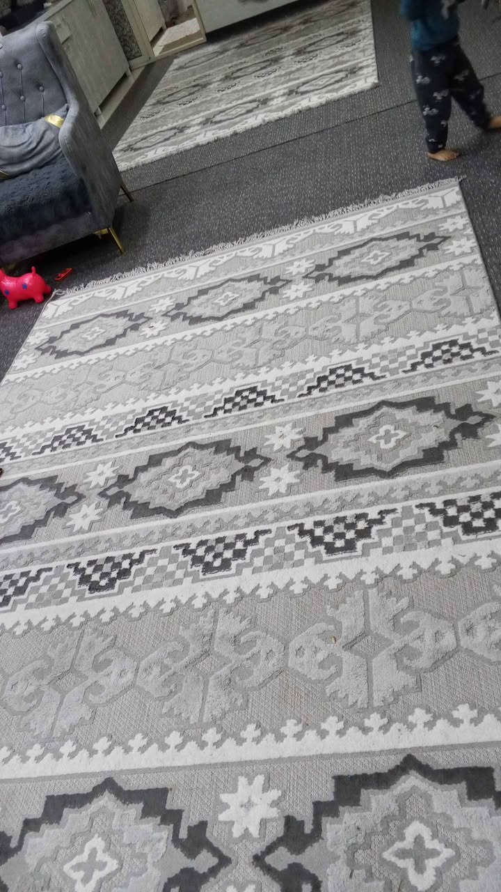 زوليات  بوهيمي تركي للبيع ثنين عدد نفس شي نضيف كلش استعمال قليل سعر ثنينهم  100 الف مكان اربيل بنصلاوة *********** أربيل, العراق
