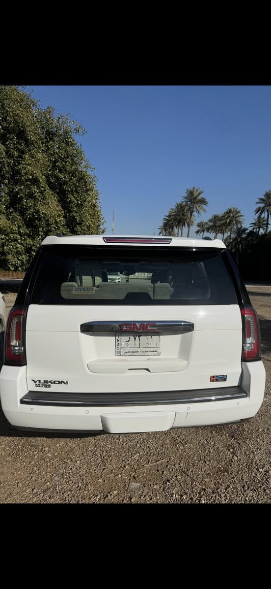 من رخصة الادمن المحترم
يوكن دينالي فول مواصفات محرك 6200 تبديل جاملغ ايسر امامي فقط بدون ايرباك
بدون دواخل ماشية 73 الف كيلو متر 
بغداد حي القادسية السعر35000 الف
***********
