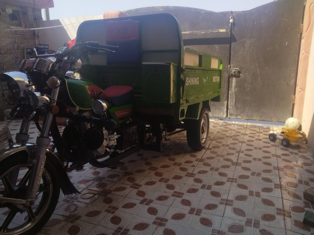 ستوته لبيع موديل ٢٣بسمي من الوكيل السلامي السعر ٢٦٥٠بيها مجال قليل ***********
