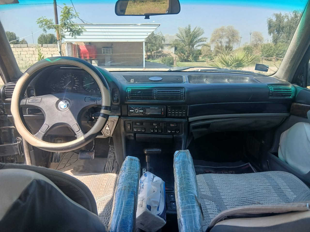 سياره BMW  للبيع او مراوس محرك ٣٥٠٠ مسكر عارضهة ٤٧ بيهة مجال رقم ***********
