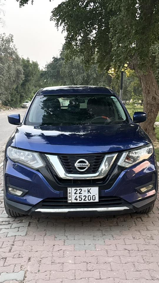 سلام عليكم 
للبيع نيسان روج  2018 مواصفات S
تحكم ستيرن جهتين، رادار جانبي 
لايت خلفي LED ، نظام ايكو وسبورت 
( Android Auto, Apple CarPlay)  شاشة تدعم 
وكاميرا خلفية 
مستوردها على أيدي ضربتها فقط دعامية امامية
وتقريرها كلين
ماشية 83 الف ميل فقط 
رقم اربيل باسمي وهزة جديدة ومكانها بغداد الكرخ 
بيها نقص رادار امامي جيب وشد وحساس تاير واحد 
وبيها صبغ قليل ربع الباب عكس السايق والورا 
هنا صار . والباقي بلادد
..
السعر 145 وبيها مجال
بيها سونار المندلاوي 
وتقرير الحادث هم
 الي مهتمً ادزهن الة
للتواصل وتساب
***********
