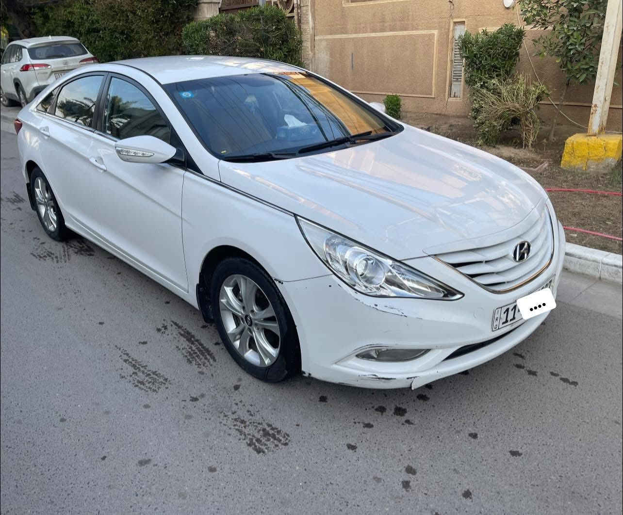 السلام عليكم
سوناتا 2013 خليجي 

ماشية 97924 KM حقيقي 

بيها شبر صبغ بين الجاملغ الخلفي والباب من جهة عكس السايق 

سيارة جديدة بلادية مامفتوح بيها شي

رقمها بغداد - وعنواني ببغداد

السعر 140 ورقة 

***********
