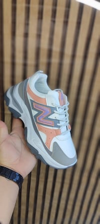 مقاسات ٣٧-٤١ • توصيل • شارع المصرف