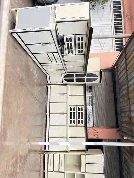 #موصل_كوكجلي كونتر مايحتاج وصف اخو جديد درجه اولى اولى ٨ قطع وياة طباخ ومرشحة  كامل فصال مو سوكي  ثقيل جداا اخو جديد  نظافتو ٩٥ بل مئة  كامل زاويه جوكر يمين ويسار   #كلها_مرمر  سنك حوضين  
#قياسات الكونتر طول العارضة الزاوية ١٠٠ سم 
طول العارضة  متر و٥٥ سم
طول الكونتر ميترين و٧٠ 
طول السنك ميترين  و٧٥  
#لاتعلق_خاص_او_اتصال***********او ***********او خاص محلات ابو امير #موصل_كوكجلي درجة اولى اولى مواد سراي ثقيل
