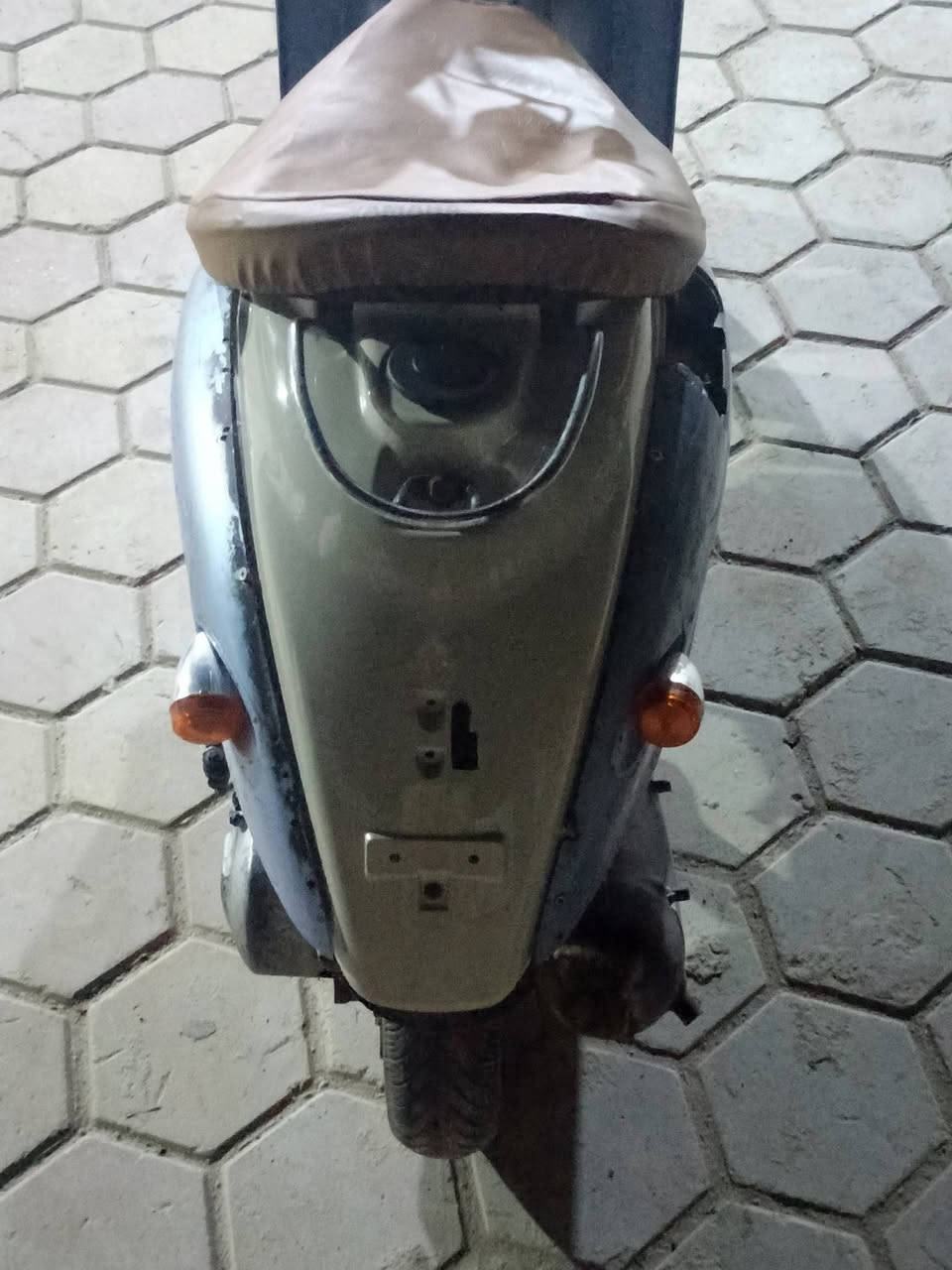 سلام عليكم 
دراجه عبد الحليم  نضيفه كهربائياته شغاله مكينه نضيفه كلش شلعه حلوه  سعر 150 مكانها كربلاء***********
