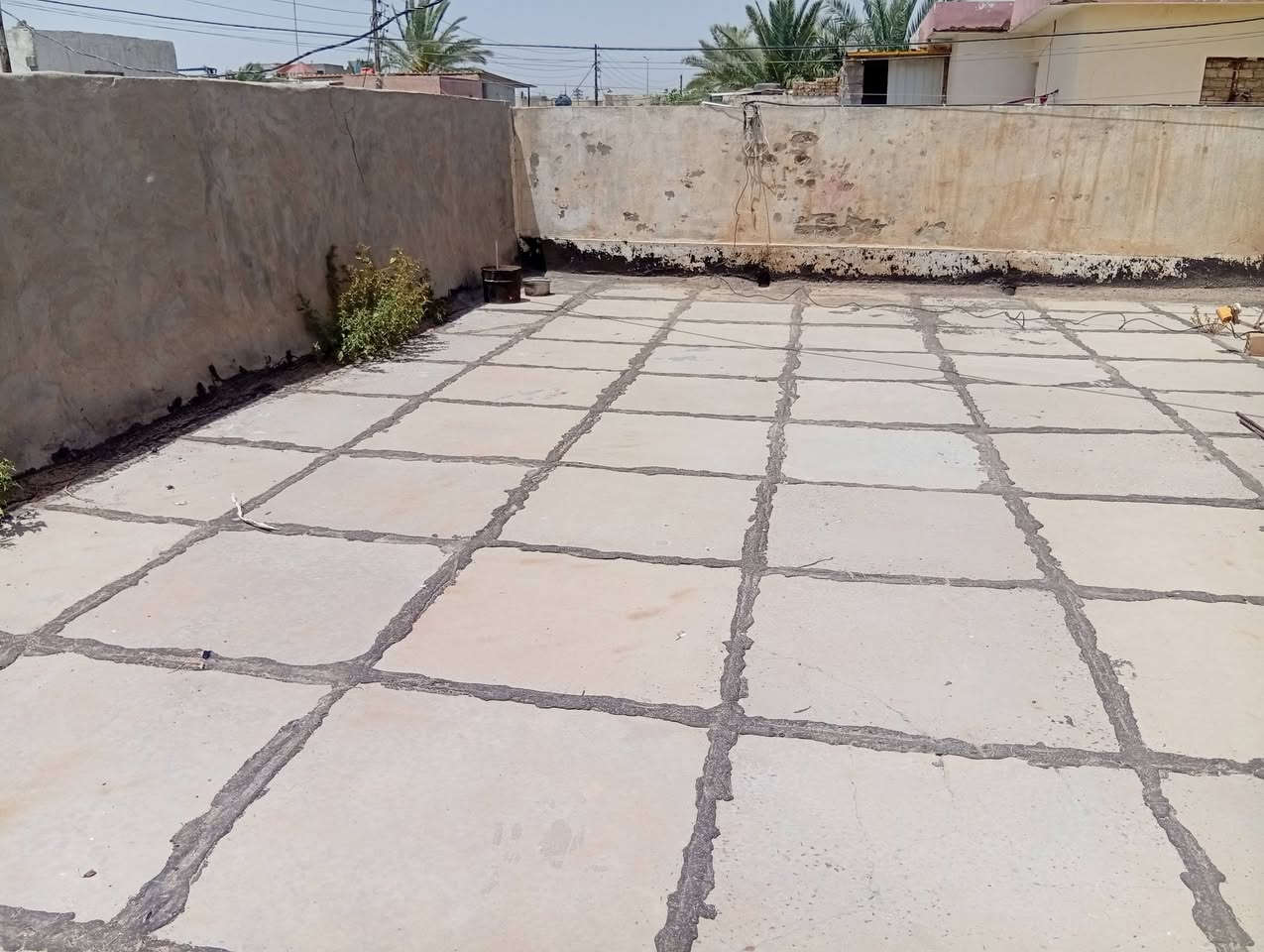 بيت للبيع دور النواب الظباط بي غرفتين نوم وصاله ومطبخ واستقبال وغرفه فوك وكراجين للسياره وحديقه اماميه وخلفيه الإتصال على الرقم ***********اسيا***********
#الجميع @إشارة
