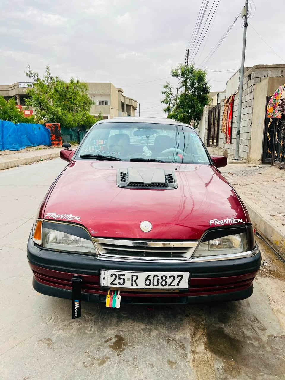 اوبل اوميكا موديل 93 محرك 20 صبغ للجماليه فول نضافه  تايرات جديد راديتر جديد محرك نضيف رقم كركوك دولي سياره باسمي اترايك للبصره سعر 40مجال اوبيها مجال 
للاستفسار ***********

