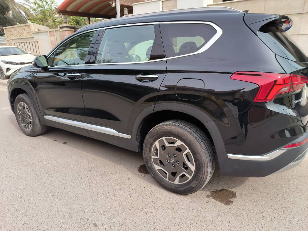 السلام عليكم
للبيع فقط سنتافيا موديل 23  هايبرد محرك 1600 تيربو  مرقم بغداد لون أسود ملكي بدون ضرر تبديل دعامية امامية نفس الون اسود تفصيح 

السعر // 220 $ وبيها مجال قليل

ماشيه 31 mi

🔴السياره جديده بدون ملاحظات 
المواصفات 
🔴مكينه 1600 تيربو
🔴بصمه تشغيل+ ابواب
🔴تشغيل عن بعد
🔴فور ويل  h trac
🔴شفتات ستيرن
🔴شحن وايرليس
🔴تبريد قطعتين
🔴كشن كهرباء
🔴تدفئه كشنات  
🔴سايد بريك بصمه 
🔴رادارات جانبيه + اماميه + خلفيه 
🔴لايت لد امامي زنون
🔴بريك توقف ذاتي عند الاقتراب 
🔴مانع انحدار 
🔴٤ انظمه قياده 
🛑بردات خلفيه
🔴اوتو هولد 
🔴شاشه ابل كار بلي
وباقي المواصفات المعروفه
السعر // 220 $ وبيها مجال قليل
مكاني بغداد الكرخ 
***********
***********
متوفر واتساب بغداد, العراق
