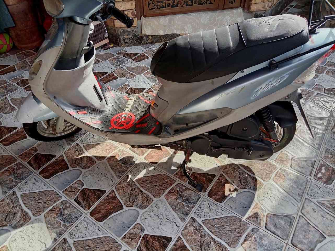 السلام عليكم
الدراجة نظيفة حيل مكينة ما مفتوحة غراضها كلها بلادي ما مبدل بيها برغي شرط الفحص مكاني الديوانية مو شراي لا تعبني السعررر 850   رقم ***********
