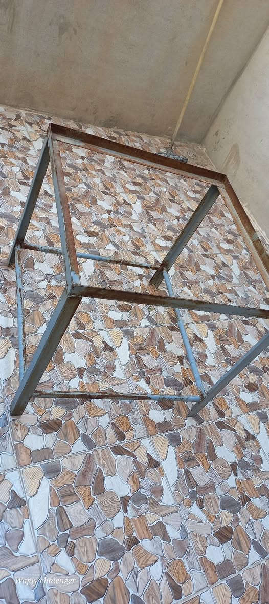 مبردة داخلية   حلفات جديد  ٧٥ الف ييها كسر صغير موضح بالصور.قاعدة مبردة حديد حجم ٢ونص مصبوغة زنجار ب٣٠ الف


**إذا كنت صاحب هذا الإعلان وتريد حذفه لأي سبب، رجاءا أرسل رسالة إلى الدعم الفني**