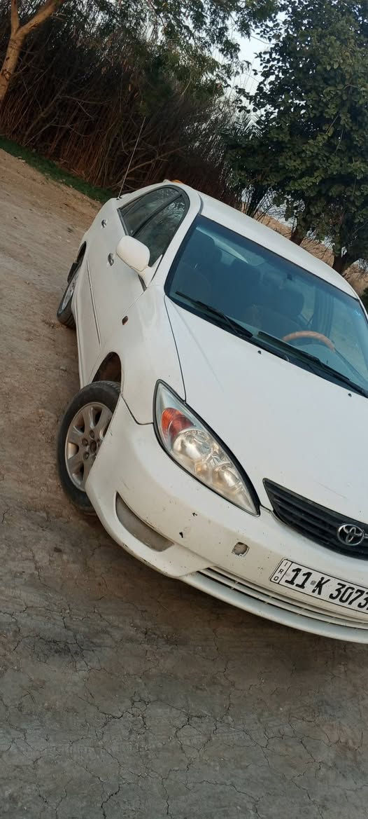 كامري لبيع موديل 2005بيها قطعتين   سياره نضيفه محرك وكير  مكفولا  سياره نضيفه تحويل مباشر اذا اكو عموشه اراوس  مكانها الطيفيه ***********
