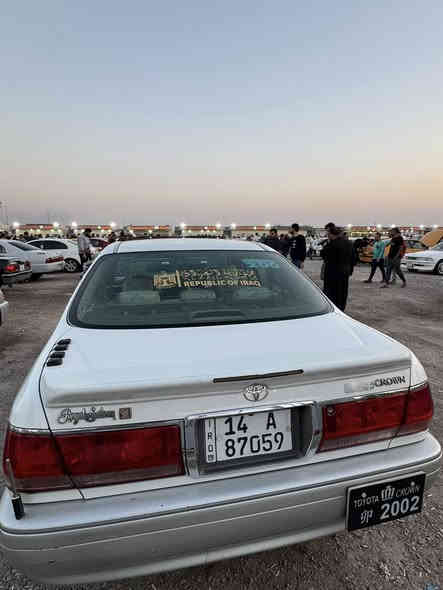 السلام عليكم 
ملكه موديل ٢٠٠٢ اصوليه باسمي سنويه  وارقام جدد
اربع دكم
ثلاجه وبرده خلفيه 
تبريد قطعتين 
سياره نضربت عندي والصورة موجوده 
شراي خابرني وتدلل ***********
