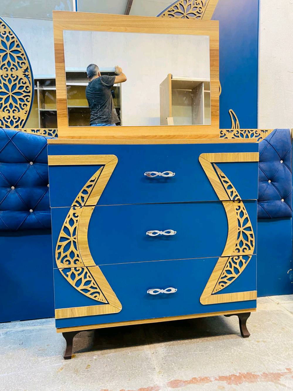 🇹🇷 غرفة تركية فخمة ✨
🛋️ تتكون من 5 قطع
😍 نظام سلايت عصري ومرتب
💵 السعر: 375فقط
🚚 التوصيل والشد داخل بغداد مجاناً
📦 ولجميع المحافظات بأسعار مناسبة