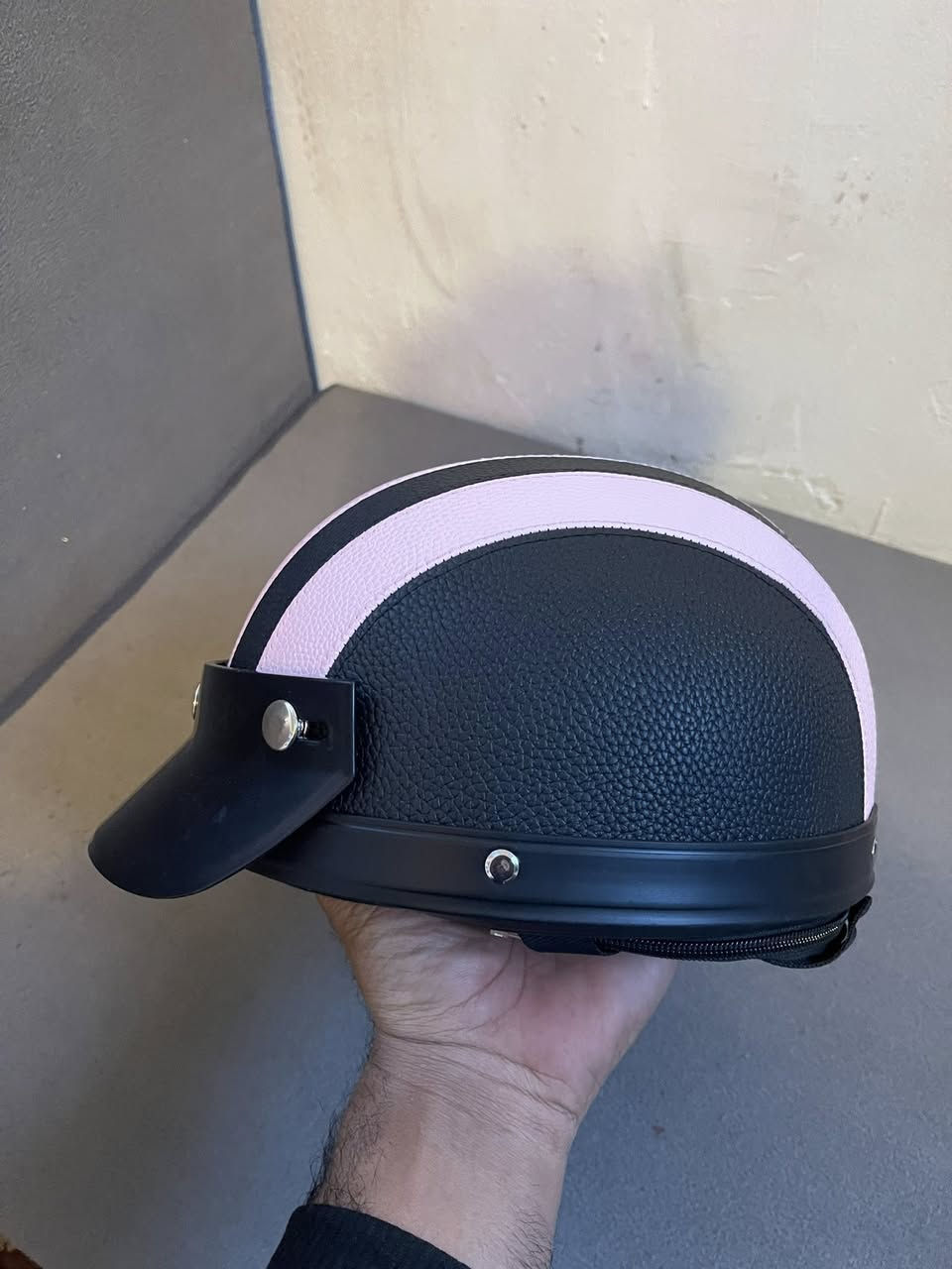 يالله
خوذه دراجه هارلي 
جلد كوالتي يخبل 
السعر 15 
يتوفر توصيل


**إذا كنت صاحب هذا الإعلان وتريد حذفه لأي سبب، رجاءا أرسل رسالة إلى الدعم الفني**