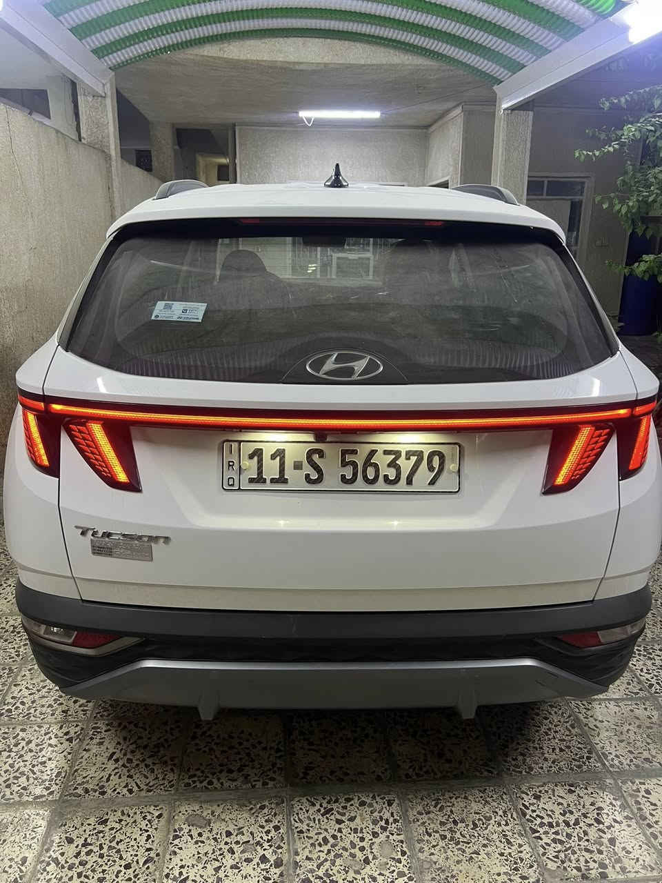 توسان خليجي للبيع او المرواس
ماشيه ٨١ 
بدون صبغ بارد فقط بخشم البنيد 
مكينه ٢٠٠٠
كشنات كهرباء 
داخل اسود 
تحويل مباشر 
مكاني المحمودية 
سعر ٢١٢وبيها مجال
***********
