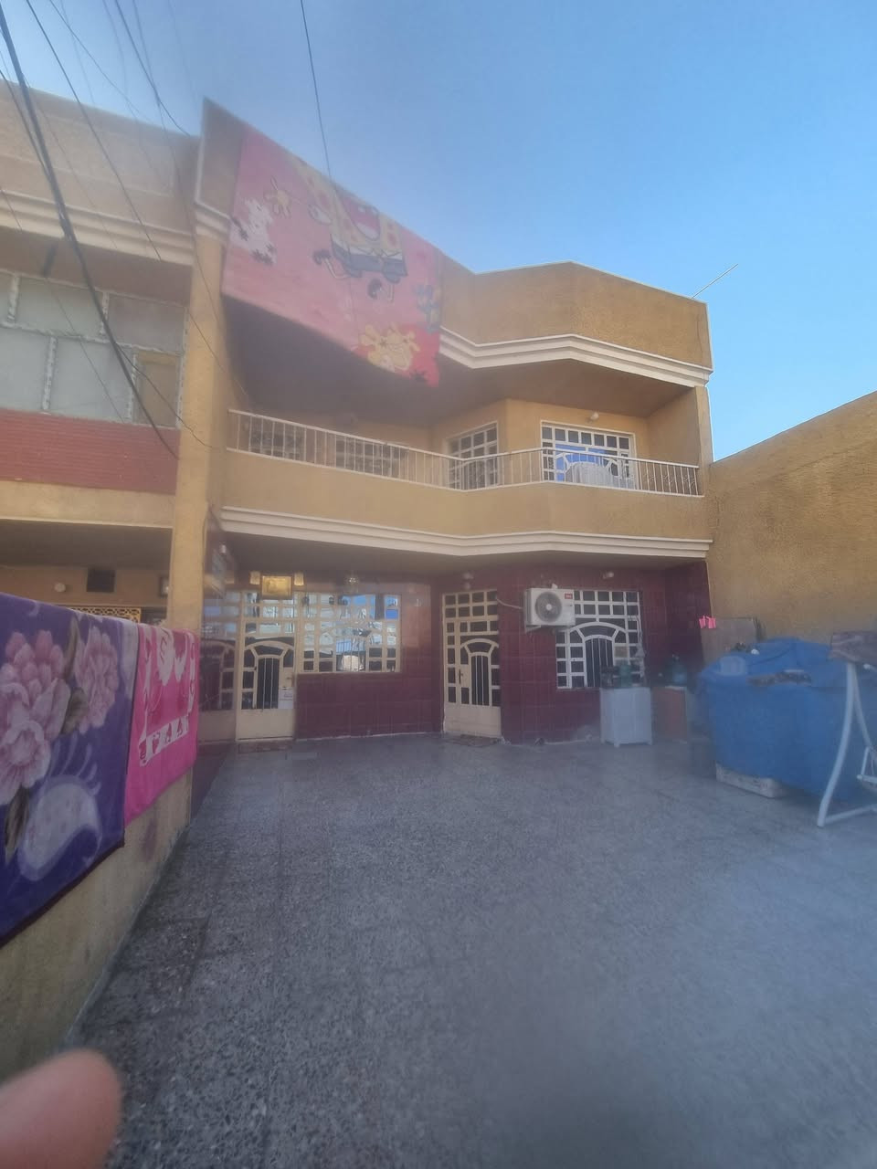 دار.  للبيع.
المساحه  185.  متر.    
  الموقع.  بغداد الجديده 
   قرب شارع المسبح. 
   للاستفسار. الاتصال 
   ***********
