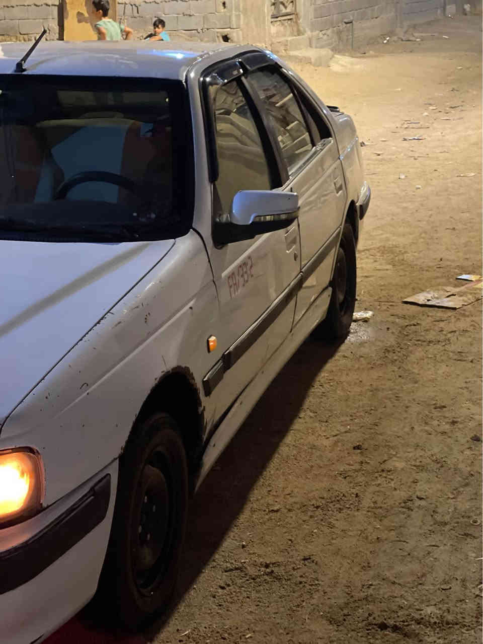 بيجو بارص 2011 مكفولة من ضربة وتبديل فقط صبغ عام اثر جراد محرك وكير بحالة جيدة 
تبريد ثلج منظومة كاملة جديدة
حدادية خلفية جديدة الامامية نص عمر
تايرات زوج جدد
سنوية لل ٢٧
سيارة بيها خياسات بلهلاليات ولقمارة وبيها نقوصات يرادلها ترتيب حماوة ربع بعز الحر وتبريد فول تحكم مري سنتر لوك
السيارة تاخذها بأسمي اتحولها بأسمك ثاني يوم بس حالياً بعدني ما مكمل تحويلها بأسمي مكاني البصرة حي زيتون السعر ٣٢ ورقة رقم الهاتف
*********** البصرة, العراق
