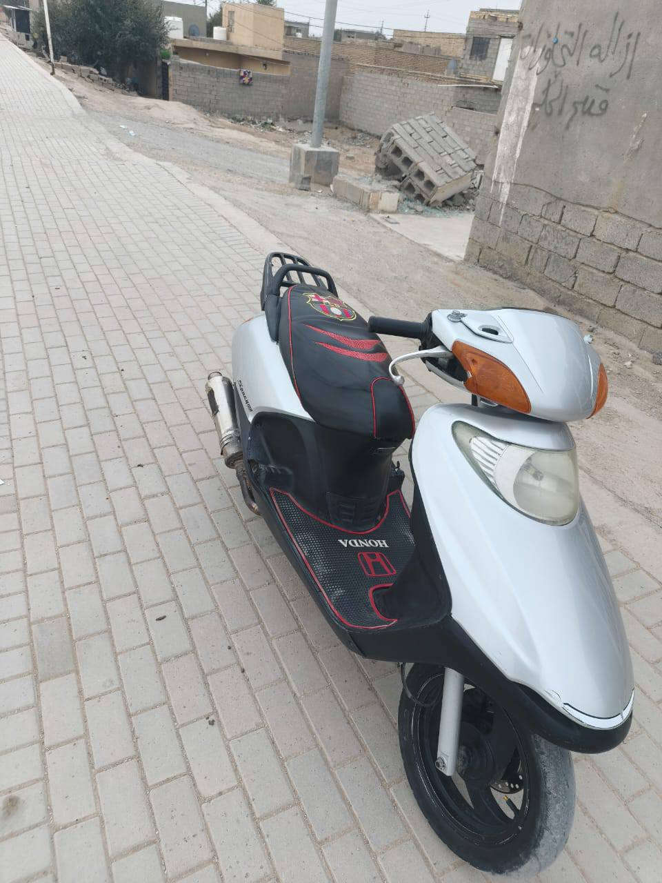 السلام عليكم
سبيسي ياباني للبيع 
شغاله سلف هندر 
كهربائيات كامله شغاله 
لدراجه مابيهه أي نقض 
المكان كوت حي الحكيم 
الاستفسار :***********
