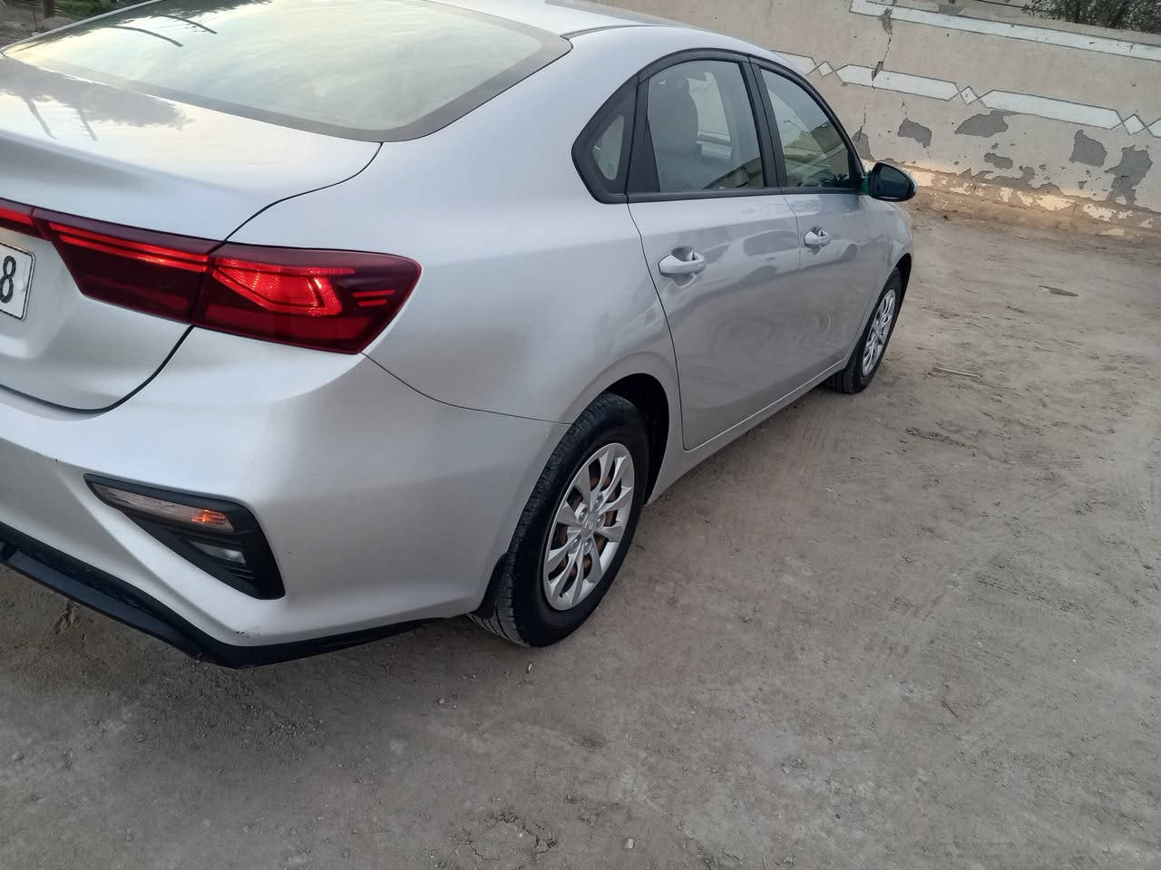 كيا سيراتو خليجي موديل 2021 حره تحويل رقم دولي مكفوله ضربة وصبغ وبارد وفتح مكفوله كفاله عامه محرك وكير على وضع الشركة سياره جديده جاهزة من الدعاميه للدعاميه ماشيه 70 الف تراي زيرو شرط الجناي ويدور جديد يتصل سعره 155 ملاحظه اليجي من غير محافظة ويطلع خلاف كلامي شي اتحمل كافة مصاريفه ***********
