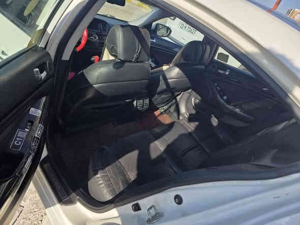 كيا كادينزا خليجي
الموديل: 2014 رقم اربيل بأسمي
وارد خليجي
السيارة فول ١/١ 
المواصفات
-بانوراما 
-تشغيل بصمة مع بصمة الابواب الامامية
-نظام ترحيب
-انارة بالمرايات والابواب الامامية
-كاميرا وحساسات خلفية
-حساس ماسحات
-بردة خلفية متحركة
-كشنات كهربائية جلد تدفئة وتبريد   
-لوحة تحكم بالكشن الخلفي + تدفئة كشنات
-لد امامي وخلفي
-منضومة زنون اصلية 200$ لايت نهار 
-تحكم كامل بالستيرن
-شفتات ستيرن رياضي بلادي
-نظام ترحيب 
-نظام صوتي infinty
-مري شفط مع الاشاير
-ويل حجم ١٩. 
-مرايات قلاب ويه R
ماشيه 158 
وباقي مواصفات الكادينزا معروفه 
السيارة بيها بنيد اثر شخوط فقط بدون دواخل  بدون ايرباك سيارة جديدة وماناقصها شي السع 155  وبيها مجال بسيط 
***********
