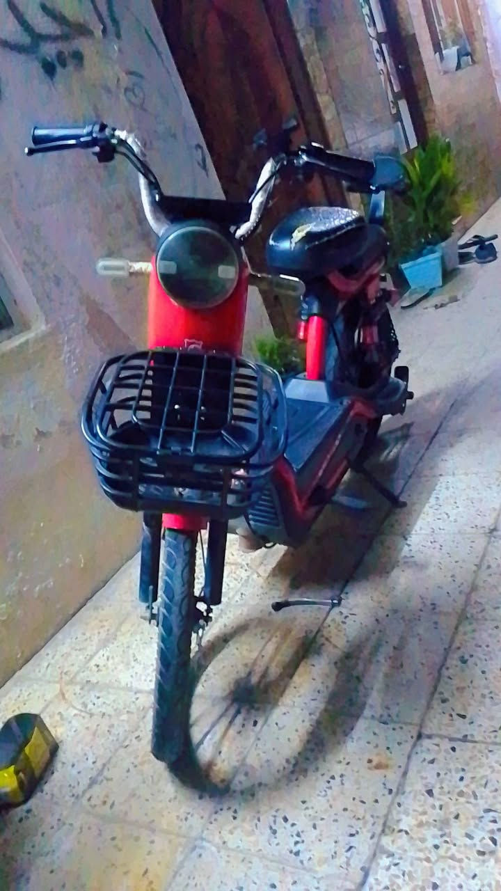 السلام عليكم
دراجه شحن للبيع خمس بطاريات 63 v
سرعه 78 
السعر 230 الاف وبيها مجال
المعامله خاص


**إذا كنت صاحب هذا الإعلان وتريد حذفه لأي سبب، رجاءا أرسل رسالة إلى الدعم الفني**