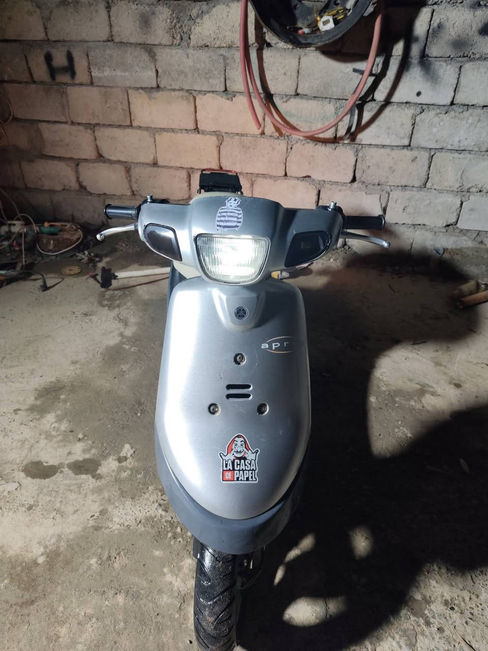 سلام عليكم
عندي ماطور بوتين للبيع جاهز من كلشي بس بي صوت اكسن وباتري ضعيف 
سعر 300 بي مجال للشراي 
مكاني كوكجلي قدس الثانيه 
***********
