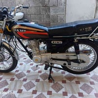 شباب دراجه للبيع نامه امتياز بس وصل مامفتوحه كفاله ولشراي بيه خير ويدل...