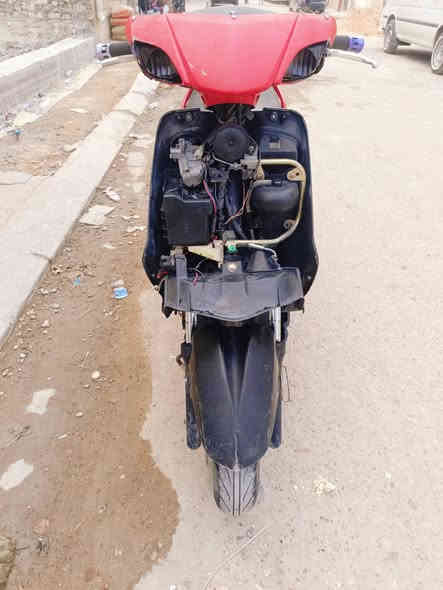 السلام عليكم سكنس نثية 110 ياباني للبيع دراجة شغالة وخير من الله نقصها بس كفرات ماصدة موجودة شغالة سلف وهندر محركها كلش حلو مبدل طابوكة جديدة مال تفسيخ لا دخان ولا اي شي السعر ٣٥٠٠
التواصل على رقم الهاتف مارد على الخاص 
***********
