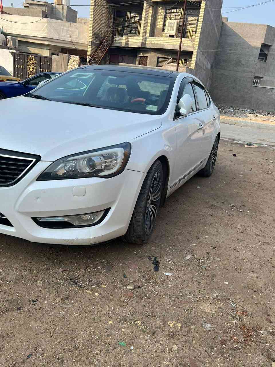 السلام عليكم كادنزه مديل 2013 خليجي 
فول مواصفات واحد ع واحد 
صبغ جاملغ او شبر من الخشم مال بنيد 
كير محرك تبريد صدر كفاله عامه 
شاصي لغد كفاله عامه 
مكاني بغداد حي الجهاد 
السعر 130 وبيه مجال 
***********
***********
