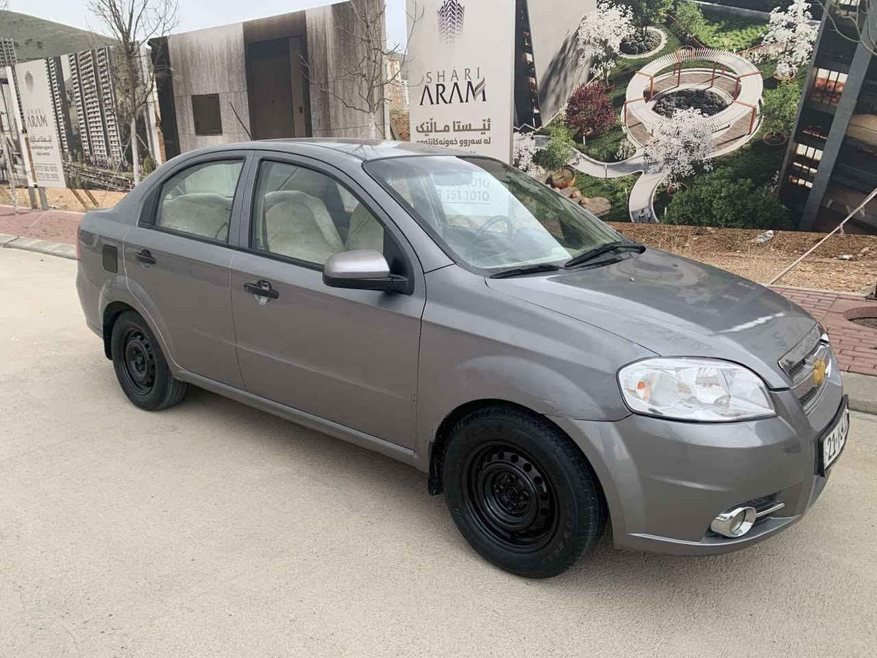 ئەڤیۆ مۆدێل 2008
ڕەقەم سلێمانی 
سەنەوی و ڕەقەم و ژینگەی تا 2029 تازەیە
دەعمو لێدراوی نیە تەنیا بۆنیتی بۆیاغە
کاڵبونەوەو گەڕبونی نیە 
گێڕو مەکینەو تەبرید و تەقەو ڕەقە هەموی بەشەرت ماشااللە هیچ مەسرەفی تیا نیە
مواسەفات 
گێڕ ئۆتۆماتیک .. مەکینە گەورە 
ناو زەرد .. تەبرید بەشەرت 
٤ جام کابا و ئاوێنە کارەبا 
سویچ کۆنتڕۆڵ و مەرکەزی 
تایەیی تازە 
تەحویل و غرامەو بڕاوەی بەشەرت 
٦٢ گەڵاو. معامەلەیەکی برایانە 
*********** یان ***********
لە قەزای دوکانم دوکانی سیاحی دخان, السليمانية
