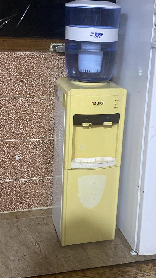 غراض للبيع مستعجله على بيعتهم كلش ثلاجة ١٢٥ فول تجميد براد ٢٥ حار وبارد بنكات سقفيات ٢ب٣٥ جددطبلات ب١٠  زوليه اصلي ٢ب٣كلش ثقيله ب٤٠غساله حوضين شغاله ب٨٠ قنينه غاز متروسه ٤٥ 
واتساب ***********
