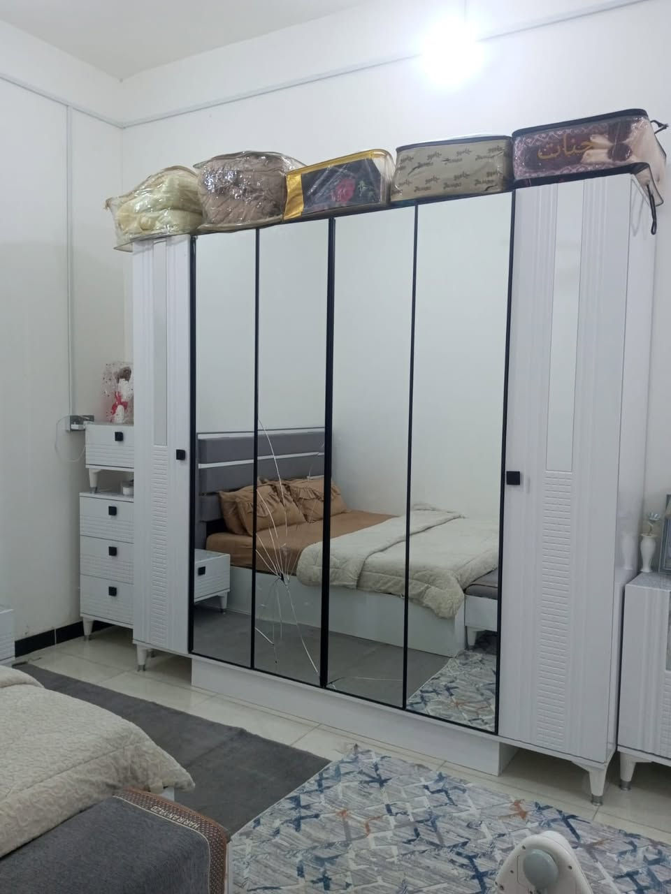 غرفه نضيفه كلش ومرتبه بس ضرر الجامه مال الكنتور مكسوره وتتبدل
سعرها 650 وبيها مجال نضيفه كلش 
مكانها كرمه بني سعيد


**إذا كنت صاحب هذا الإعلان وتريد حذفه لأي سبب، رجاءا أرسل رسالة إلى الدعم الفني**