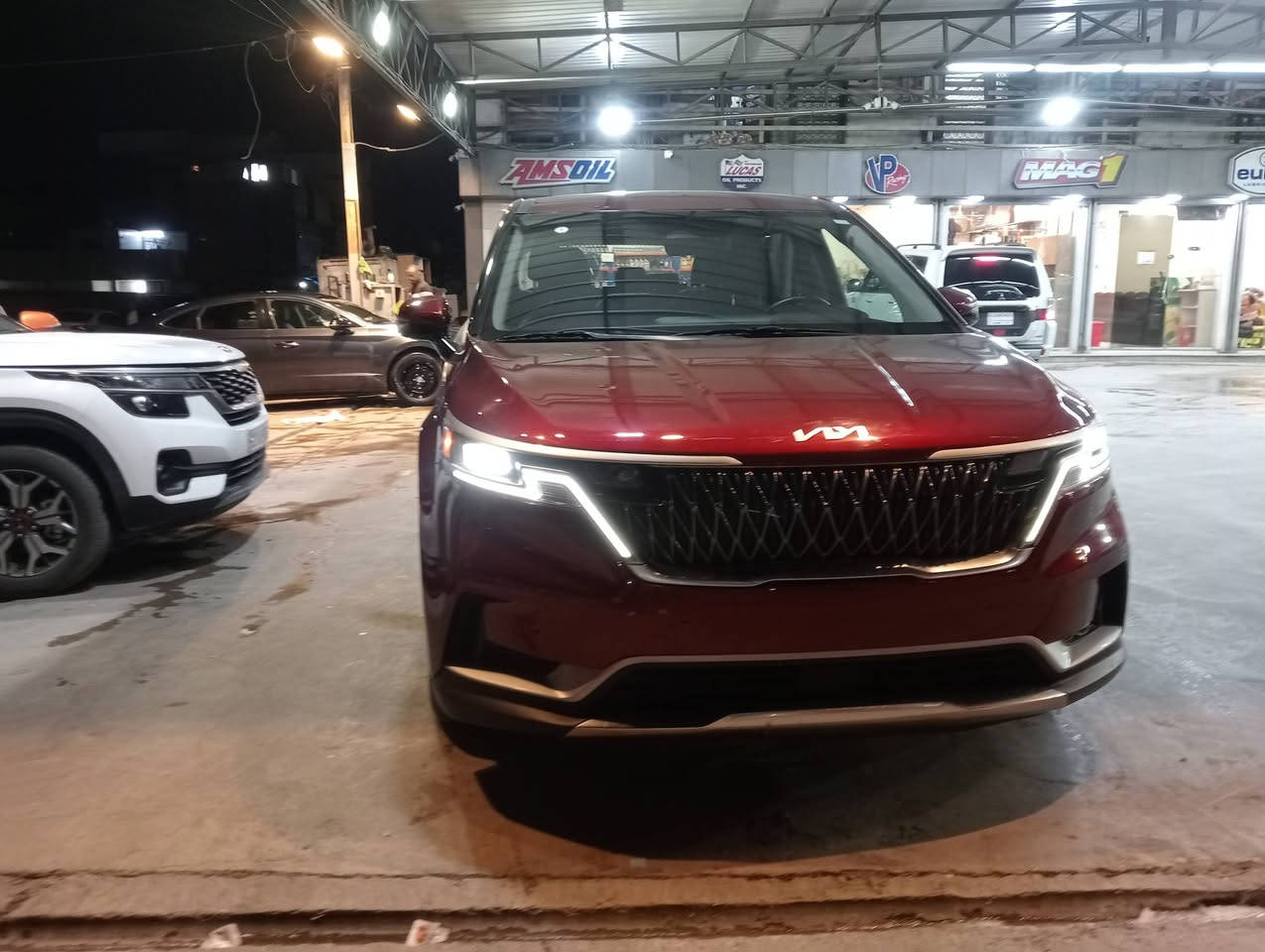 كرنفال 2024 امريكي
‏V6 ستة سلندر 

🚨بدون لوحات

السيارة حادثها خلفي بدون ايرباك 
الجنطة والجاملغين الخلفيات مصبوغات 

1.بصمة أبواب
2. شاشة
3. تحديد مسار
4.كشنات جلد ومنفذ شحن بكل كشن
5.بصمة 
 6. بردات خلفية بلادية
7 .لد نهاري
 8. حساسات لايتات
9. بيبان كهرباء وتحكم من البصمه
10. رادارات 360 درجة
11. كشافات
12. لايتات لد 
13. مانع تصادم
14. ثلاث قطع تبريد
15. هند بريك بصمه  
17. مراقبة نعاس السايق
18. وضعيات قياده سبورت إيكو نورمال
19.مثبت سرعه
20. تحكم ستيرن 
21. مايك داخلي . 
22. كامره داخليه عدد 2 لمراقبة الركاب
23.  8راكب

🚨السعر 245 $ قفل بدون لوحات
🚨مكانها بغداد حي اور
🚨***********
