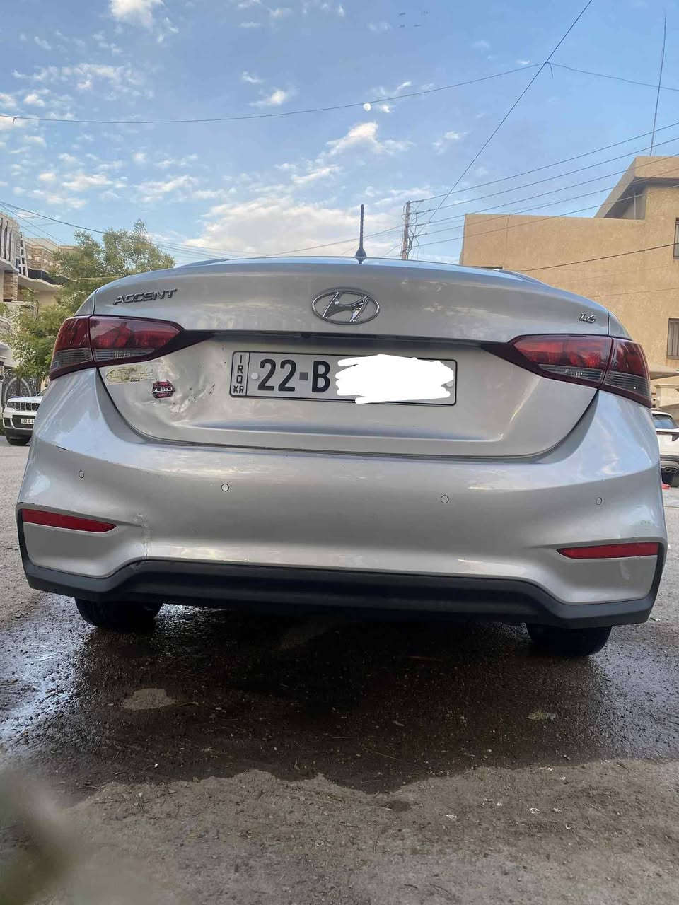 اكسنت 2019 خليجي
رقم اربيل بأسمي هزه جديده رقم انكليزي
شاشة اندرويد 
تحكم ستيرن جهتين 
قطعتين تبريد 
تخم تاير جديد 
باتري جديد 
صدر بلاد مال الشركة 
مكينه 1600 دوش ع وضع الشركة
كير at شركة 
بيها صبغ جاملغ امامي ايسر بدون دواخل 
السعر 118 
مكاني بغداد حي الجهاد 
***********
