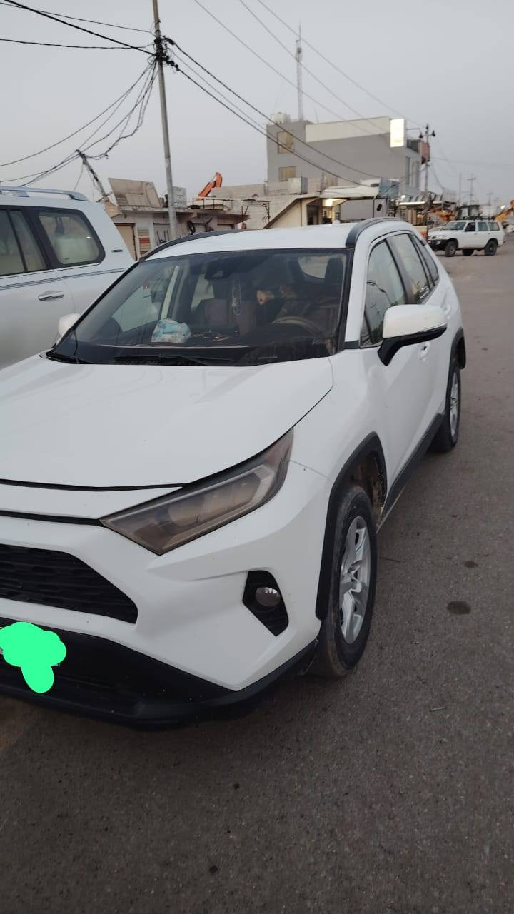 سياره وارد أمريكي
موديل ٢٠٢٠ بغداد بااسمي
ضرر خفيف جامرلغ
ماشيه ١٢٧ كيلو متر
بصمه فول فقط فتحه سقف مابيه مكلف بلنشر
غير متواجد على الفيس التواصل على 
هذا الرقم  فقط ***********
