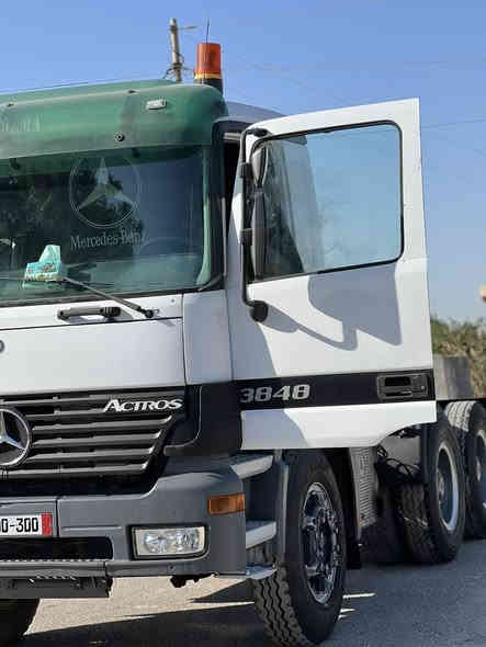 السلام عليكم للبيع اكتروس موديل 2002 بموديله رقم مثنى 3لوحات انكليزي كفاله عامه ***********//***********
