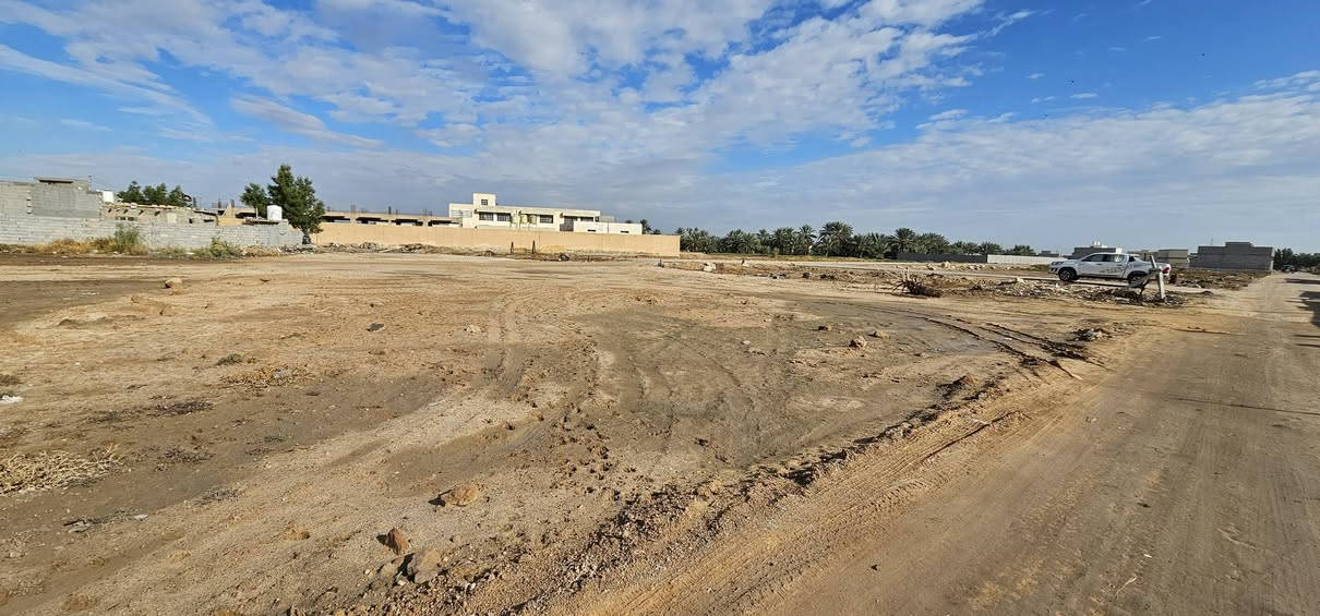 أهلا وسهلا بكم ضع متابعة... الملاك للعقارات كربلاء ..

💥 قطعة 1300 متر الواجهة 29.5 متر والباقي نزال بالأخير بيه قيناس قليل 
💥 طابو زراعي سند 25 إقرار محكمة أو تحويل أسهم بأسم المشتري 
💥 جميع الخدمات متوفرة _ مجاور لمدرسة وشارعين تبليط 
💥 العنوان// كربلاء _ نهاية مجمع لواء علي الأكبر ع _ قرب مرقد سيد اسماعيل ع _ تبعد عن الإمامين عليهم السلام 8 كيلو 

شنــو عندك عقــــار للبيع ، ايجار، رهن ، راســـلنا 🅿️

__________________
للاستعلام والاستفسار:

موقع المكتب: الزبيلية_ شارع الرابط _ مكتب أملاك الخير 

***********
***********      محمد أبو ملاك الحسناوي
