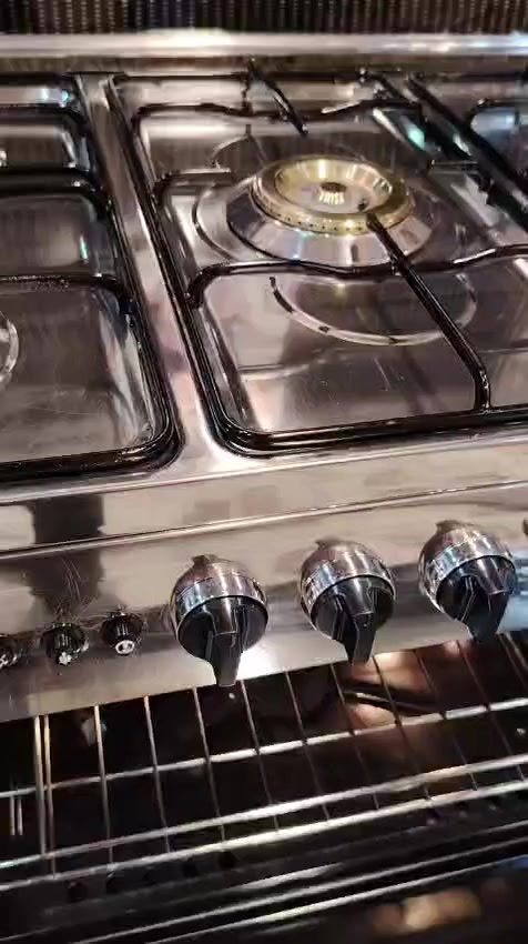 ❤️‍🔥طباخ فرش مصري للبيع ❤️‍🔥
الطباخ ماركه معروفه FRESH مصري استعمال قليل كلش الفرن والعيون.
✅️ حجم 90×60. ((اكبر حجم بالفرش ابو 5 عيون ابو الفرن الواسع الجانبو)).
✅️ الطباخ سل ستيل كامل.
🔥كل العيون والفرن نااااره زرررركه🔥. 
 كل الكهربائيات تشتغل فووول بيه الجداحات وماطور شوي الدجاج والأضائه الداخليه للفرن .
((مكلفه بالنشر فقط))...ماعدهم لا حجز للطباخ ولا توصيل. ومنزله رقمهم وعنوانهم تكدر تتصل بيهم مباشره.
🔴 السعر 275 قفل 🔴 السعر مابيه مجال...وما يبيعوه اقل من هل السعر اصحابه.
لان هذا بأقل من نص سعر الجديد دينباع ...و على هل الارتفاع بالاسعار.
✅️ العنوان بالاعظميه.
ابو علي
*********** بيه واتساب✅️
