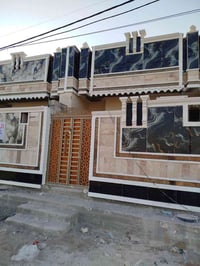 ٣ بيوت • ١٠٠م • الدسيم شارع العام