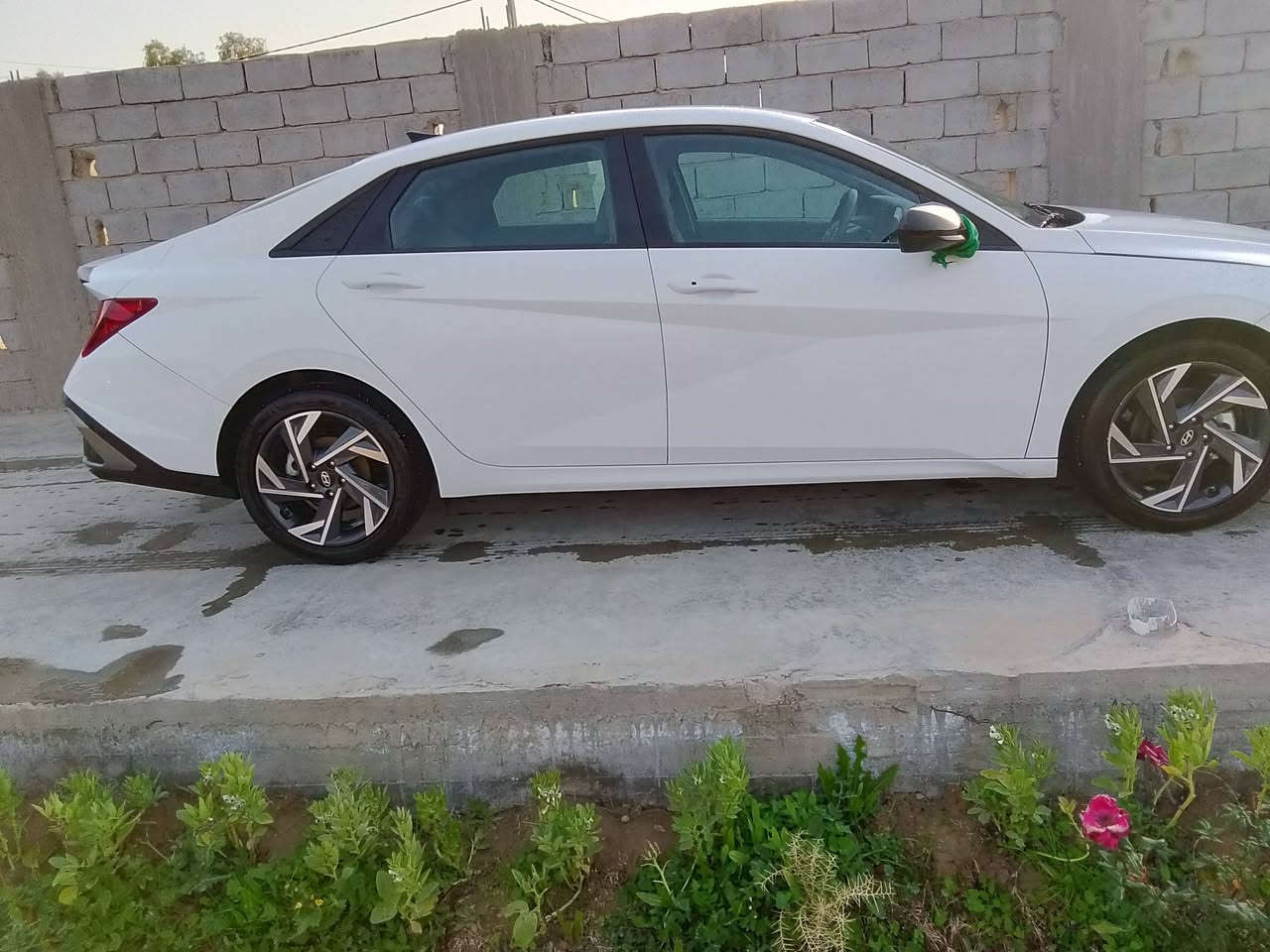 السلام عليكم النترا 25 امريكي شهداء دخول جديد بسمي  

 زيرو ماشيه 3000  ب
السعر 175 وبيها مجال صور الحادث بالمنشور بارد فقط بدون صبغ خشم البنيد مكان السيارة بابل المحاويل 
***********
***********
