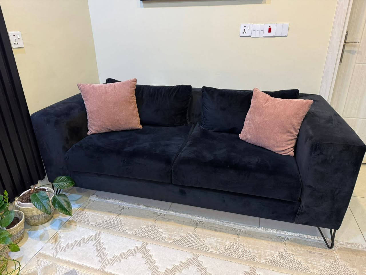 سلام عليكم
عندي هذا التخم للبيع ١٠ نفرات مواد تركية وضد الماء waterproof اخذته من شركة البرونز واكو بعد قنفتين ام النفر مطاكلها صور وجديد رايده ب٥٥٠ الف دينار وبي مجال بسيط جدا مكاني اربيل 

رقمي ***********
