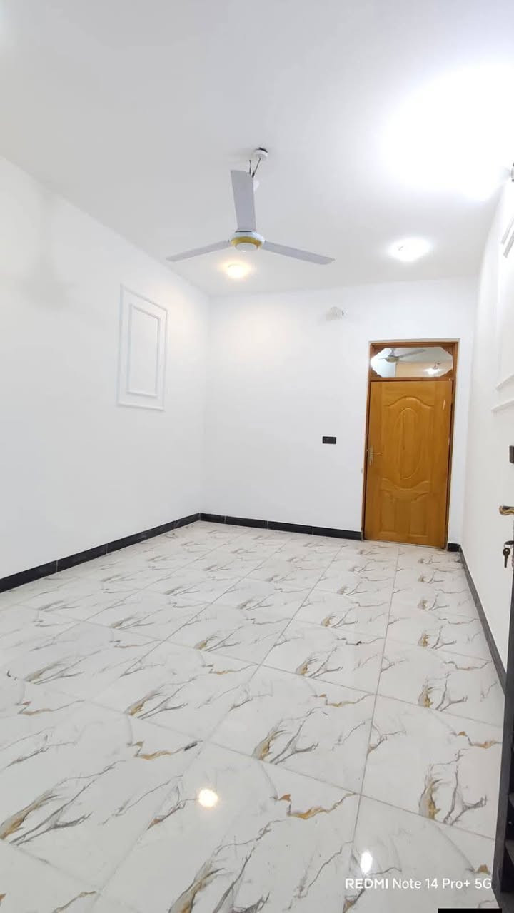 ياالله  يعلن مكتب
#_بركات_الصدرين_للعقار
 #عرض_جدا_مناسب

#دار_للبيع_120_متر 
 
طابو زراعي مشمول بل تطويب 
بسعر  35مليون مع المجال 

بناء بلوك درجه اولى صب كونكريت ✅

خدمات كامله البيت  بناء جديد 🔑

غرفه نوم وصاله ومطبخ واستقبال وصحيات داخليه وخارجية وكراج
 جاهز من كلشي   

الموقع النجف  الاشرف 
طريق كربلاء نجف عمود 134

*********** واتساب اتصال
