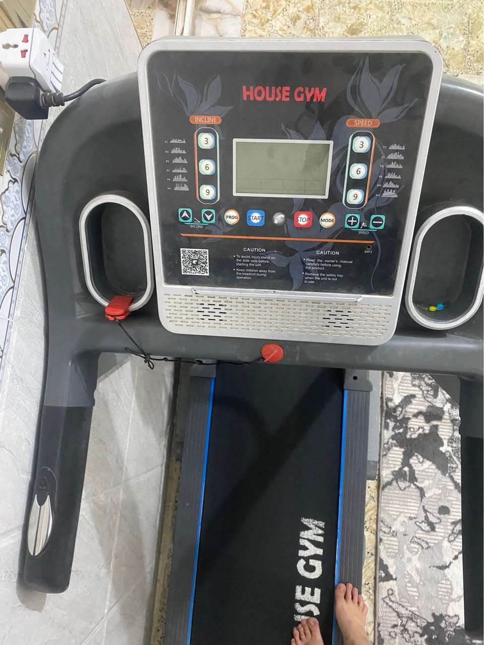 جهاز جري باله اوربي
قدرة التحمل156كيلو
جبلي شاشة الاكترونية كل الدكم تشتغل تزيت جري جبلي 
السعر 350 نهايتة
تواصل وتساب فقط *********** مكاني نجف Singapore
