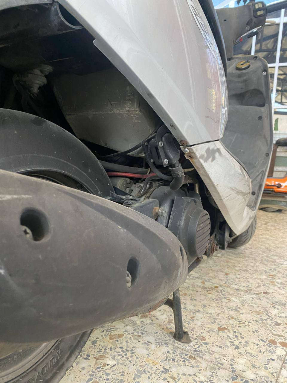 سلام عليكم دراجه بريز شهر من نزلته من حاويه محتاج جاي بيع  عنوان مدينه الصدر سعر 900 بيه مجال رقم موبايل ***********

