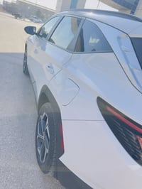 توسان امريكي • ماشيه ١٨٠٠٠ • بدون ايرباك