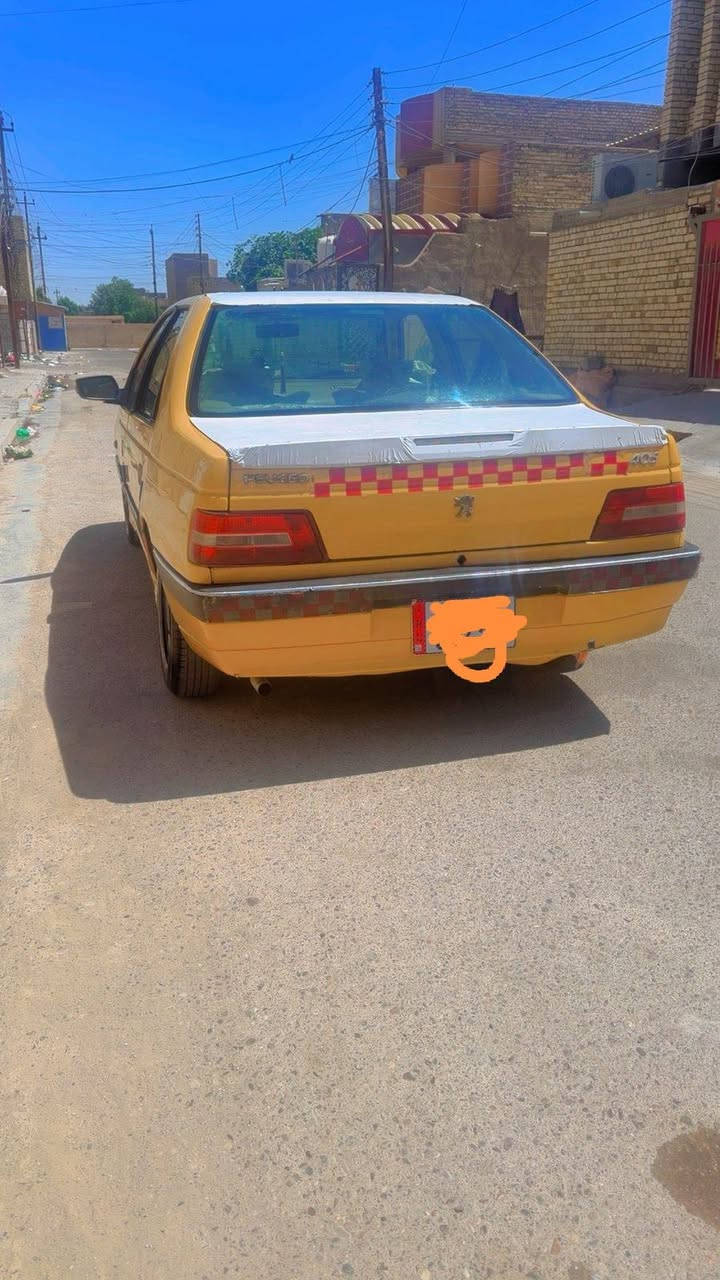 بيجو ٤٠٥ موديل ٢٠١٣ رقم نكليزي باسمي كامله مصفره هيه وغرمات باسمي تحويل ثاني يوم بيه جاملغ خلفي عل يمنه مصلح والقمراه بيه صدعات خفيفه سياره محرك وكير مكفول وخير من الله تخم تاير جديد وسبير سياره كامله رايده ٣٧ الاتصال على الرقم ***********
