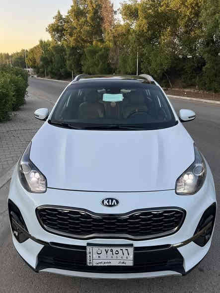 سبورتج 2021 خليجي جيتي لاين فول واحد على واحد 
سياره بيها باب تبديل نفس الون اثر طخه بسيطه بقيه سياره مكفوله شخط واحد مابيها جديده جدا ماشيه ٤٧ باسمي مواصفات الجيتي لاين معروفه مفوله سياره كير مكينه صدر تبريد كله بلاد ومكفول وحيل نضيف
عارضها ٢١٨ وبيها مجال للطيبين مكاني بغداد جديده شارع المسبح ***********
