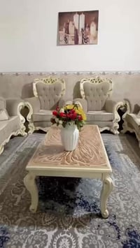 كنب كلاسيك • ٢ صوفا ٤ كراسي • چۆمان